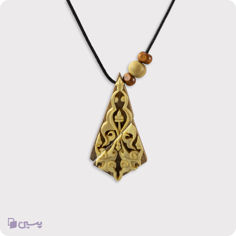 گردنبند چوبی طرح رد و تمنا