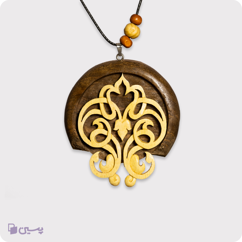 گردنبند چوبی طرح کادر شکسته